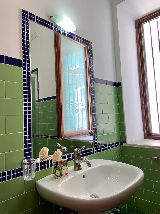Residenza Porta Di Mare Bed & Breakfast Castellabate Exterior photo